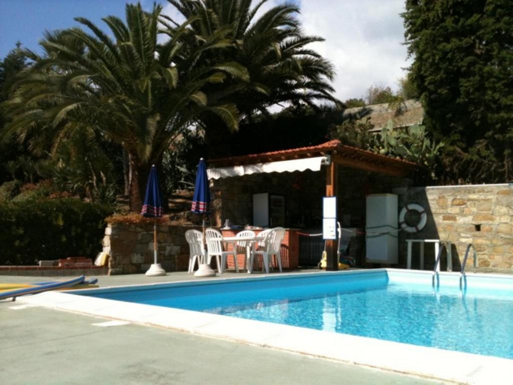 Residence La Carruba Diano Marina Buitenkant foto