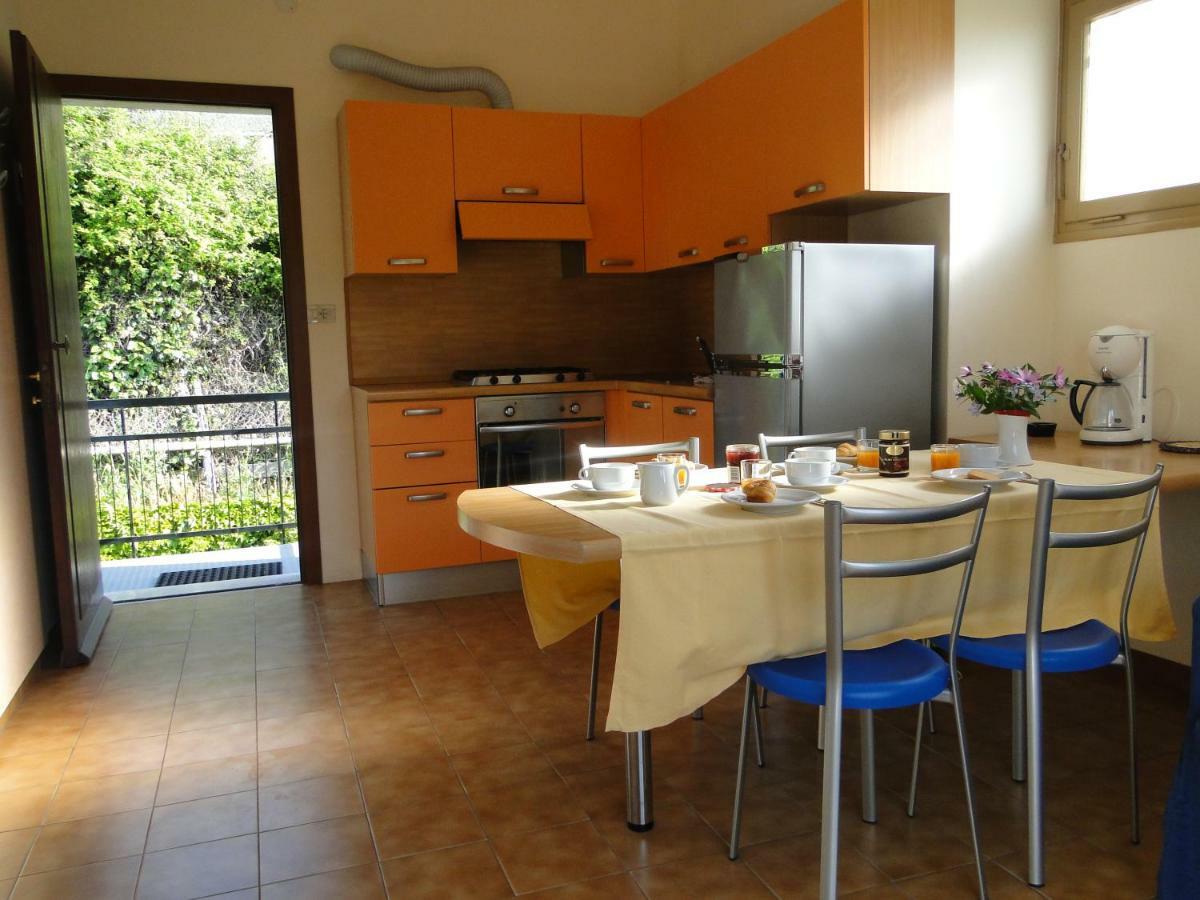 Residence La Carruba Diano Marina Buitenkant foto